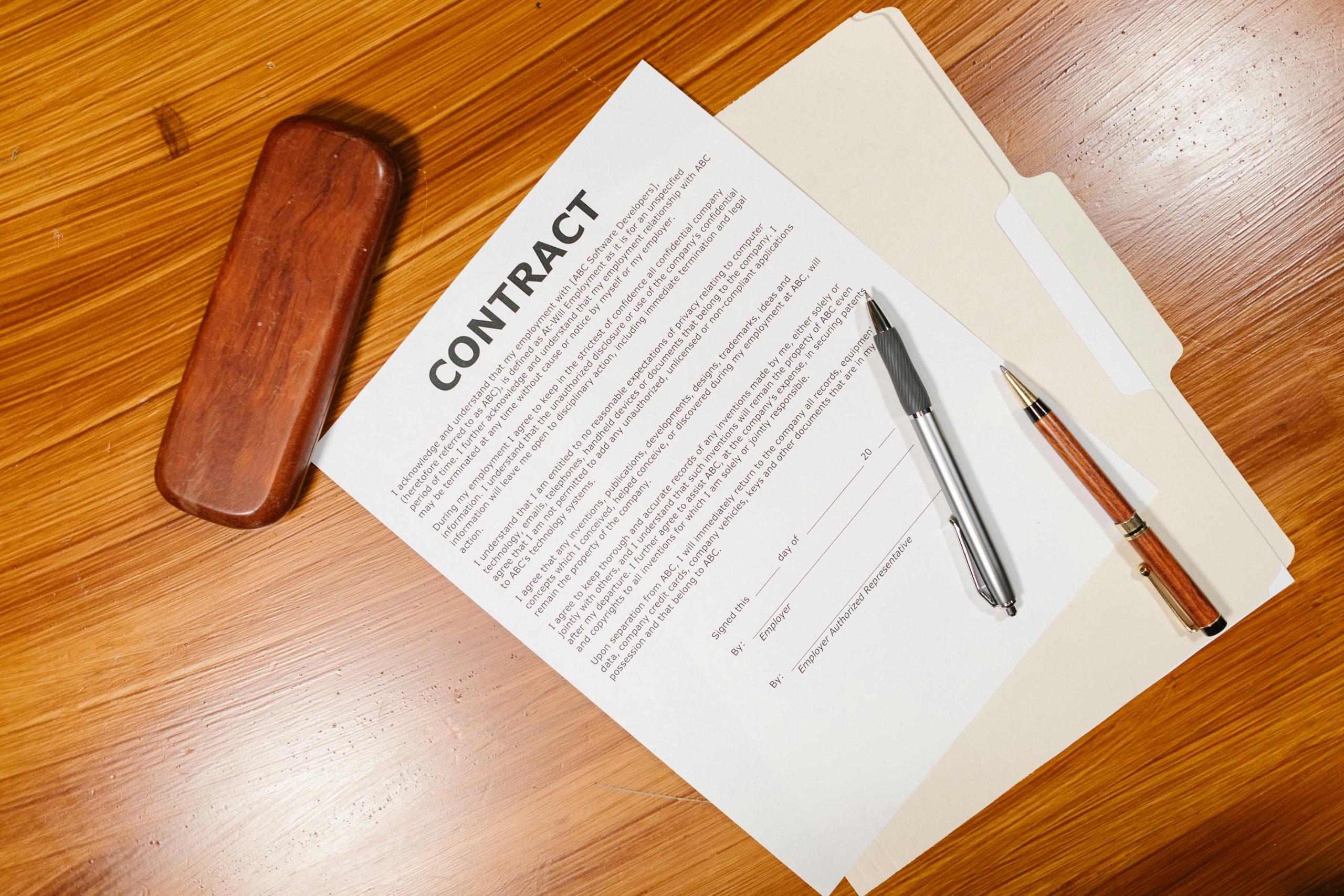 Entrega de llaves tras firma de arras y compraventa